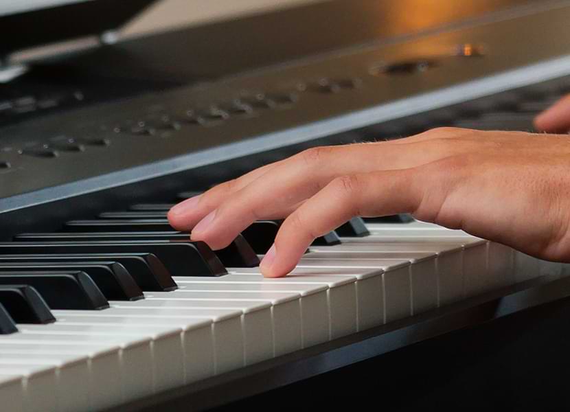 Kawai ES920 digital piano key surfaces