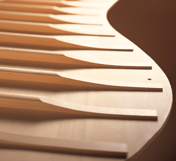 Kawai solid spruce soundboard